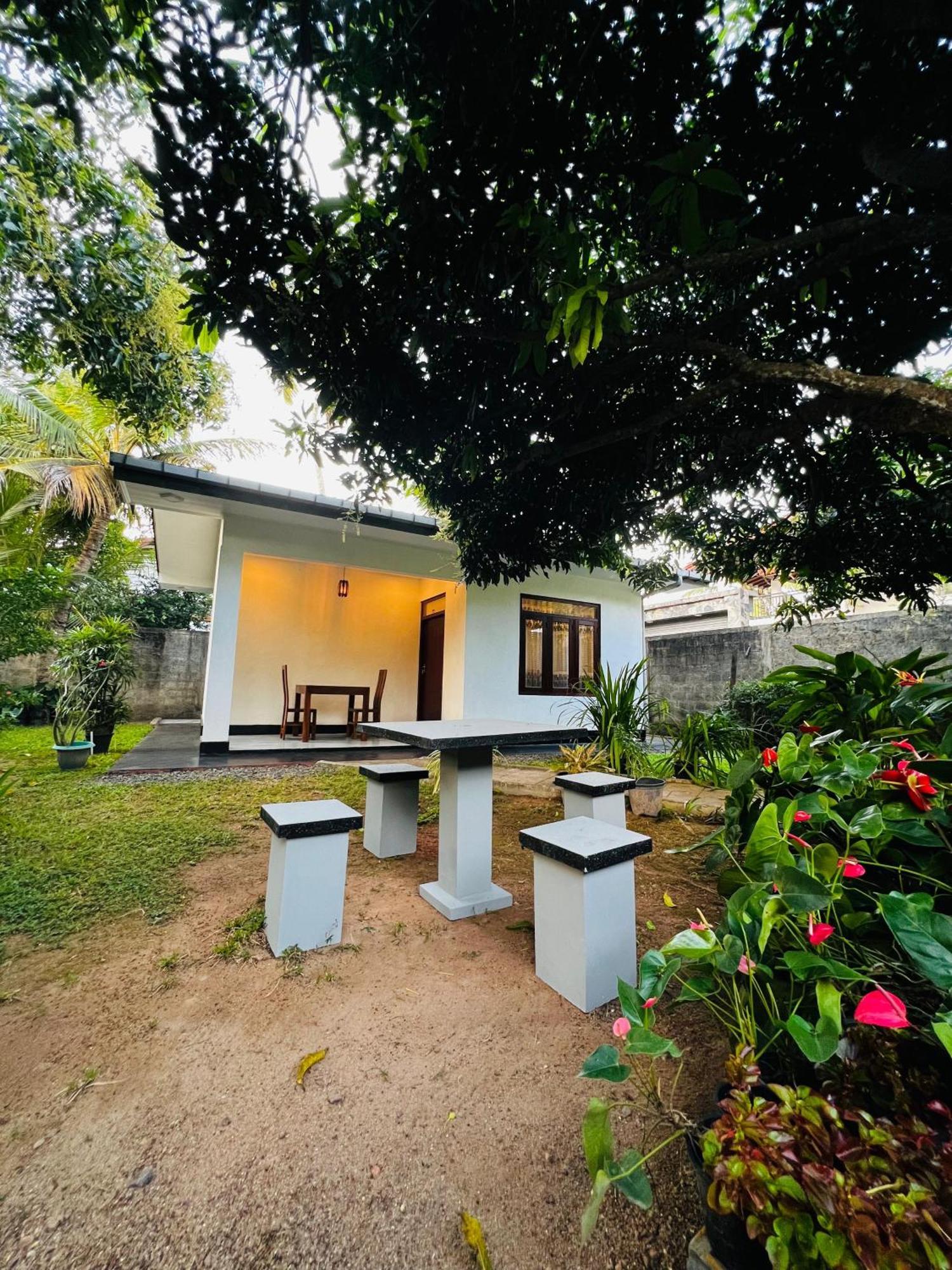 Вилла The Mango Retreat Мирисса Экстерьер фото